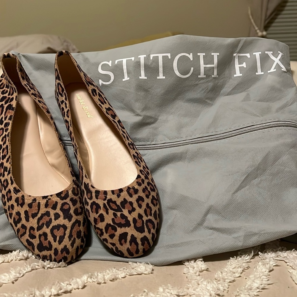 Leopard print flats
